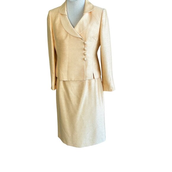 Kasper Cantaloupe Apricot Light Pumpkin Asymmetrical Buttons Skirt Suit Size 8P - Picture 2 of 11
